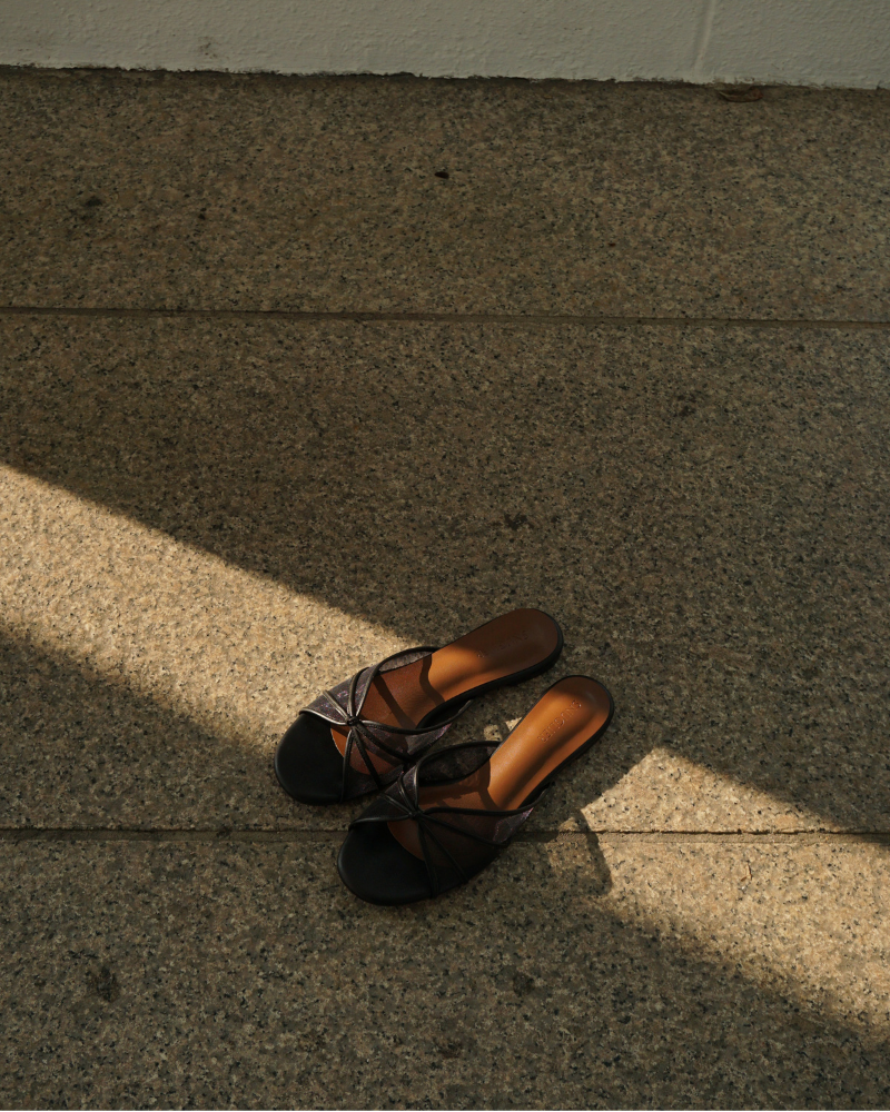 Capri Sandals - Shadow Silk