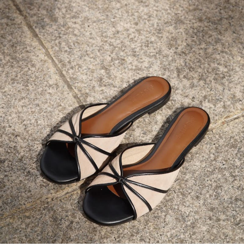 Capri Sandals - Black Sand