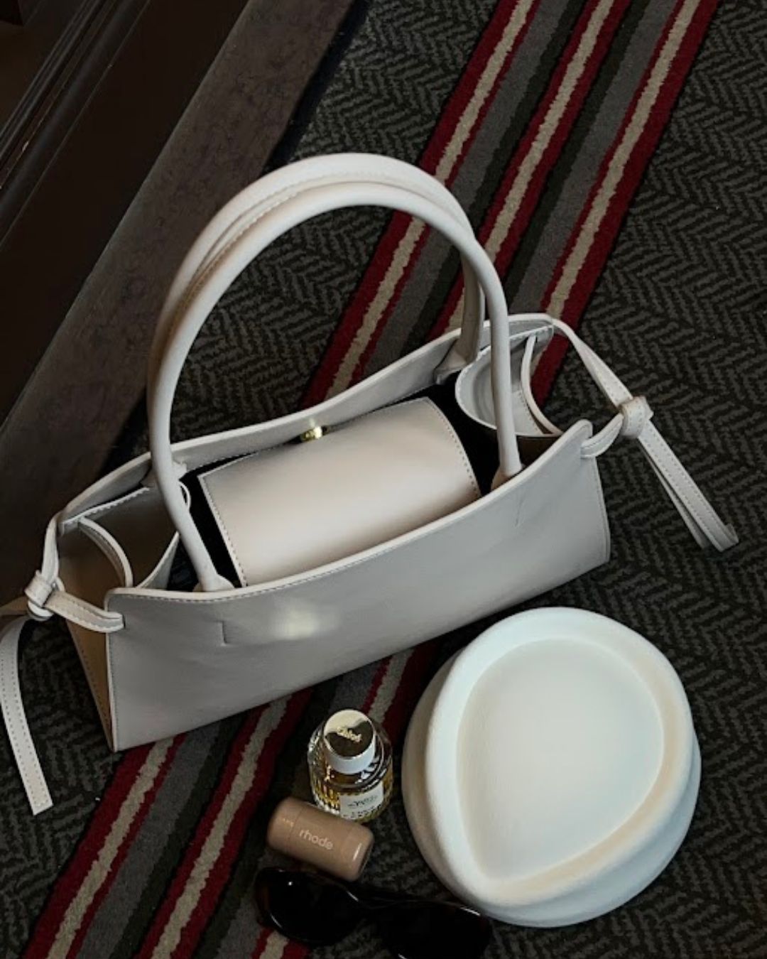 Pirrie Hourglass Bag - Crème