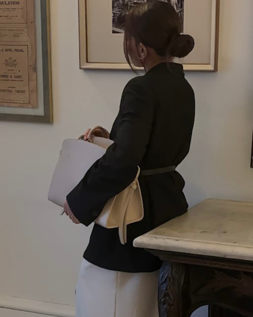 Pirrie Hourglass Bag - Crème