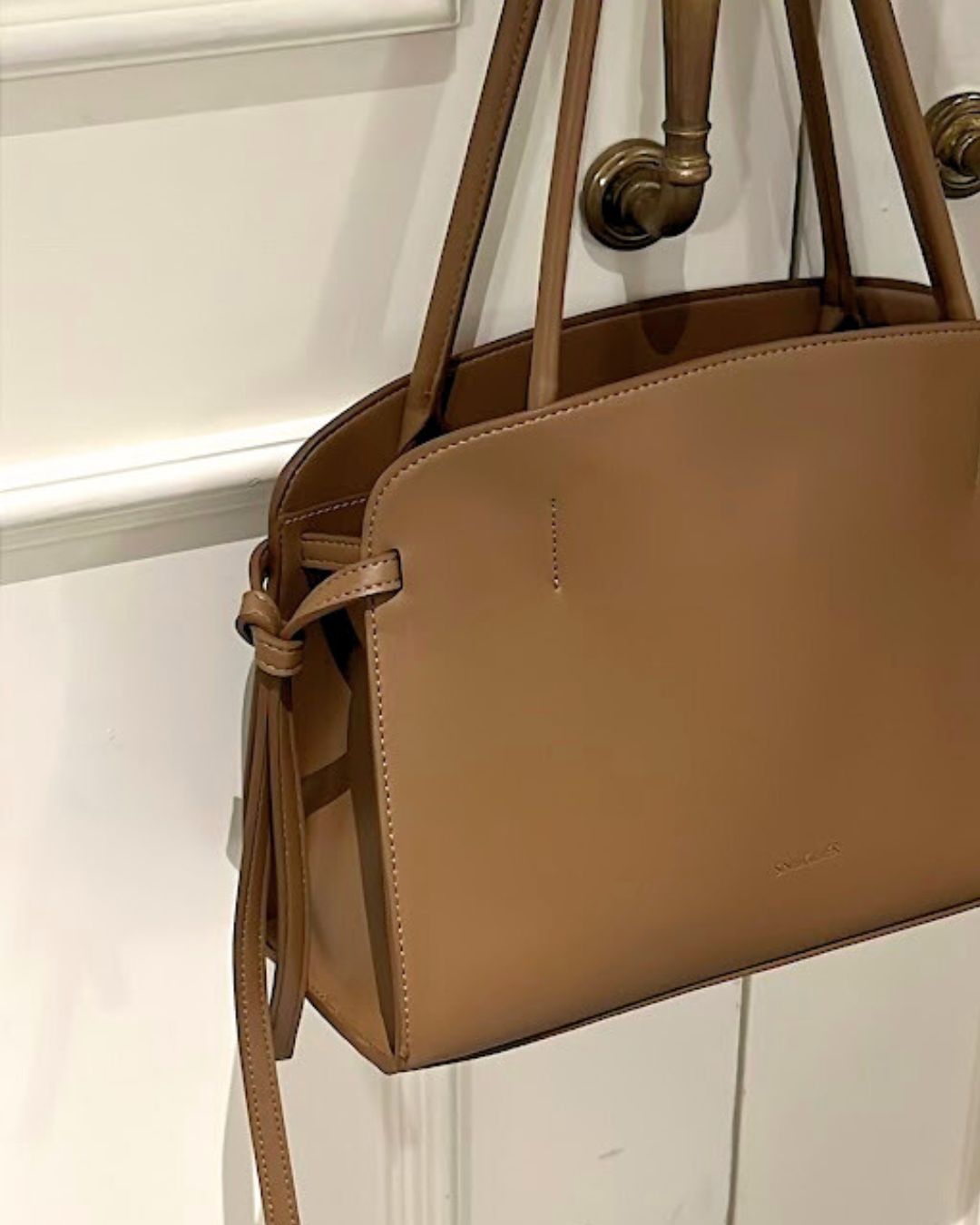 Pirrie Hourglass Bag - Biscotti