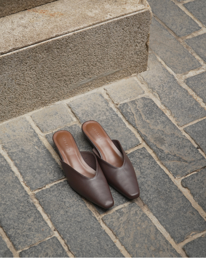 Elaine Maison Mules - Sable No. 3