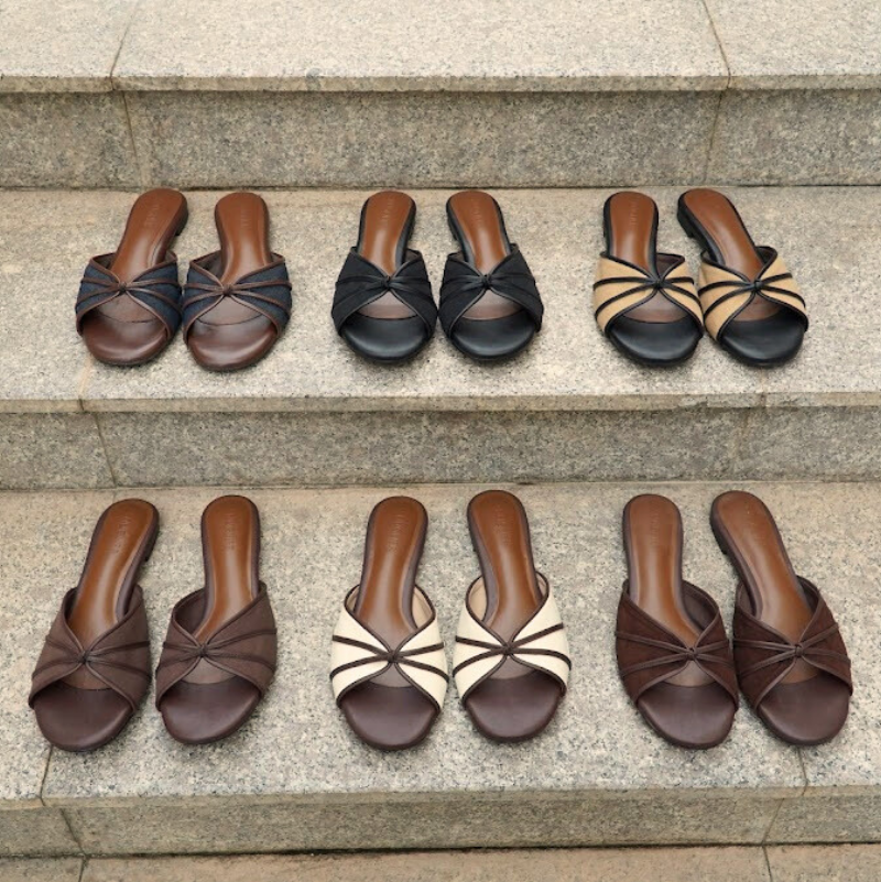 Capri Sandals - Salted Black