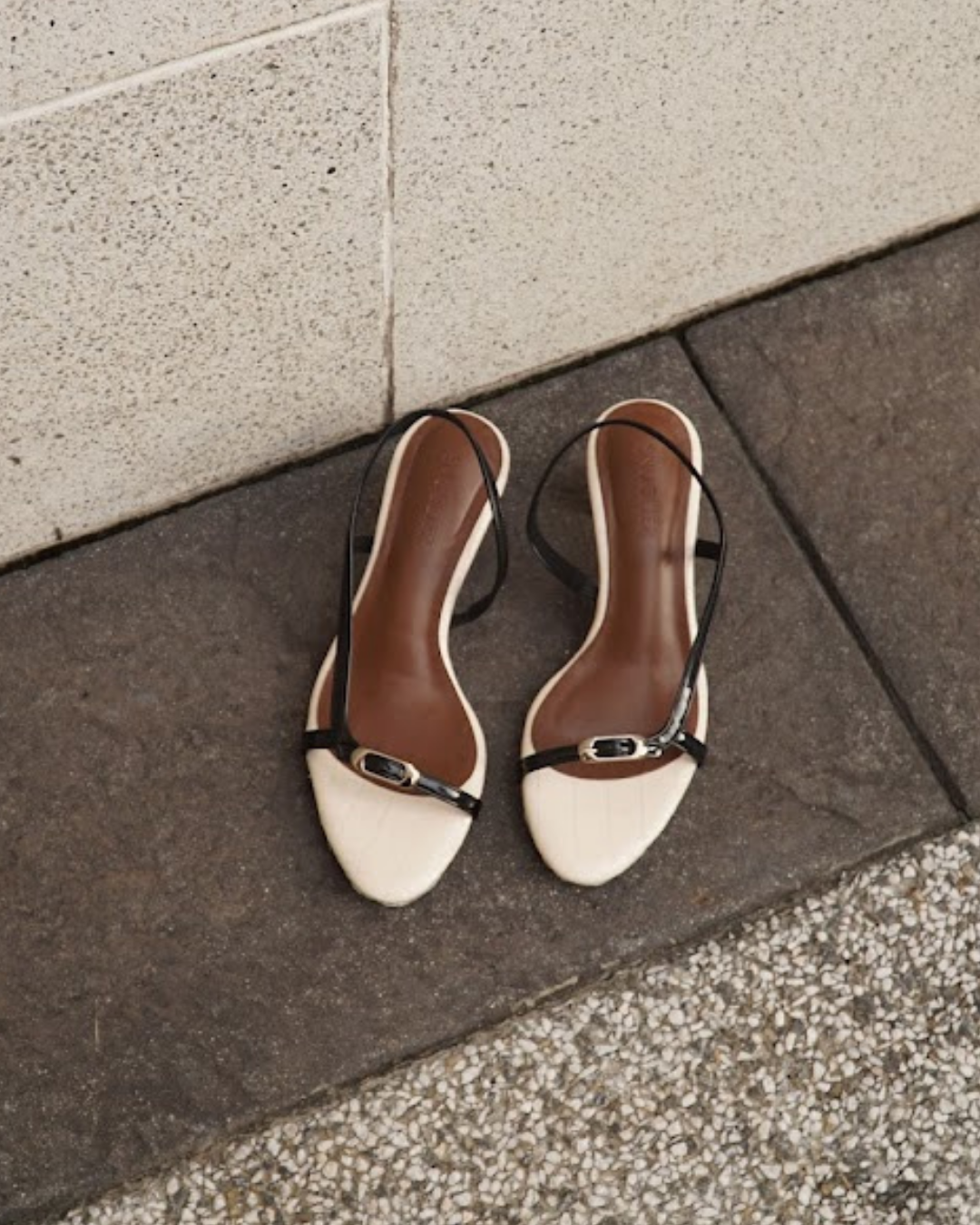 Solene - Suit & Pearl