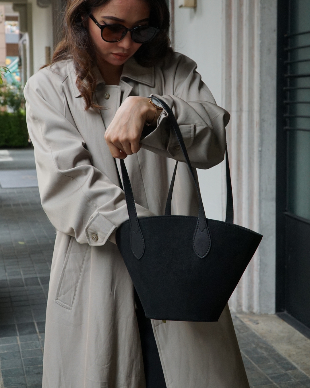 Carolyn Suede Tote Bag - Black