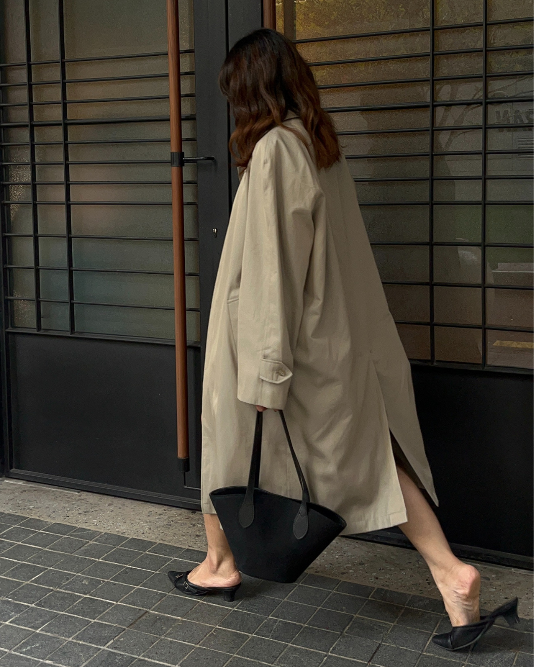 Carolyn Suede Tote Bag - Black